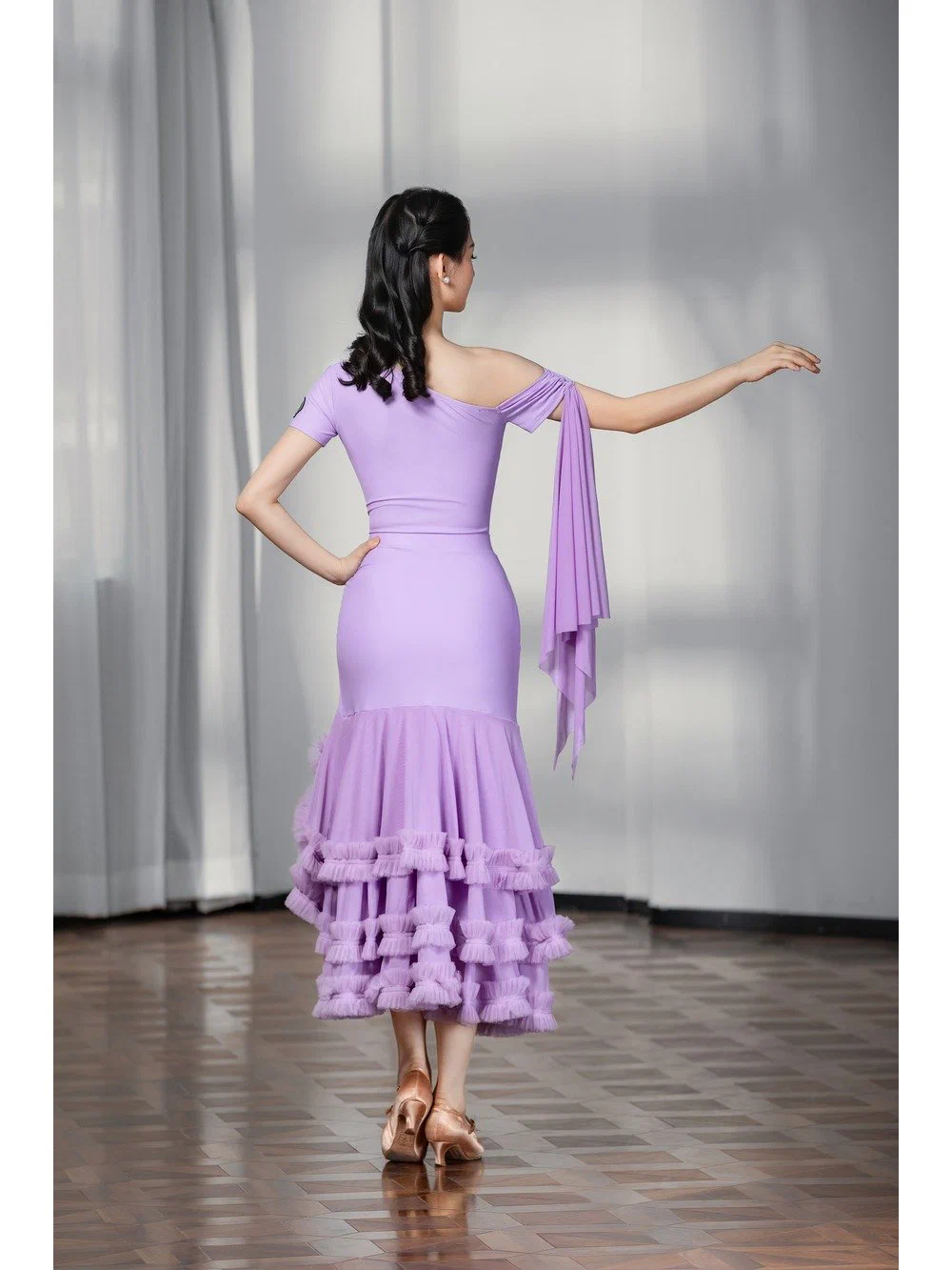Women's Modern Dance Set One-Shoulder Mesh Bodysuit with Ruched Skirt