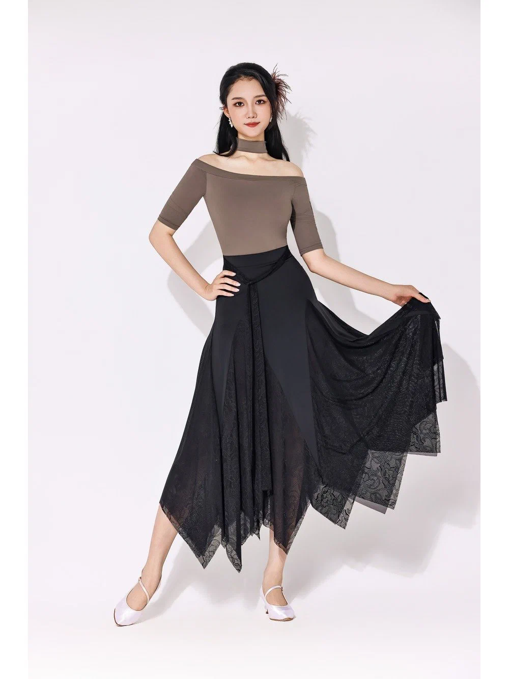 Women's Modern Dance Set One-Shoulder Halter Half Sleeve Top with Irregular Skirt