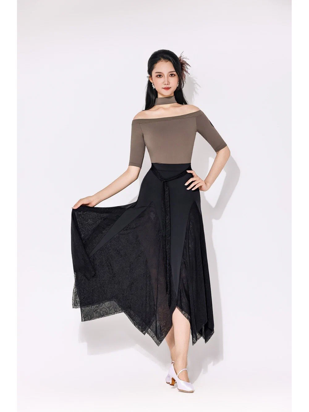 Women's Modern Dance Set One-Shoulder Halter Half Sleeve Top with Irregular Skirt